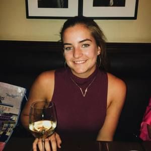 Meet your Posher, Valeria